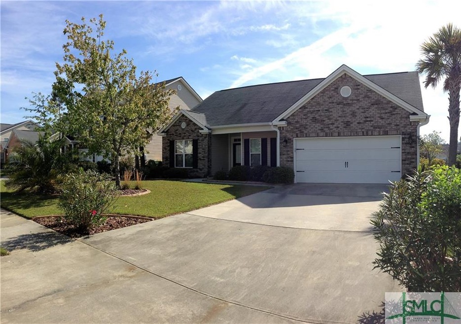 Brick and siding home with all the Pooler convenie