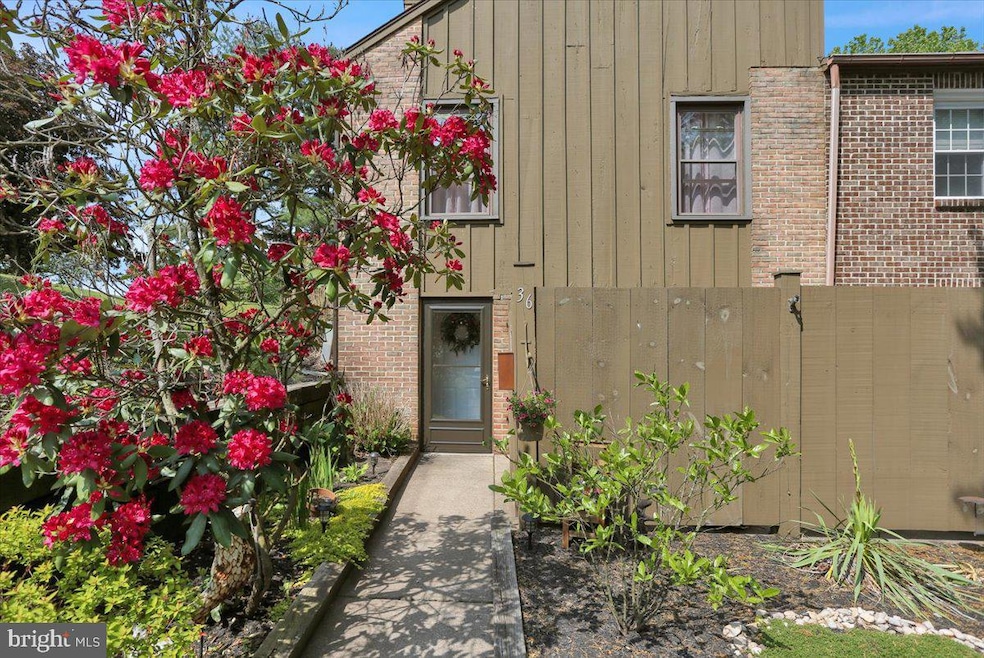 36 Fairway Rd, Reading, PA 19607 - photo 1