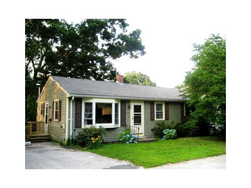 646 Bernon St, Woonsocket, RI 02895 - photo 1