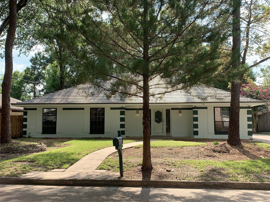 9703 Kindletree Dr, Houston, TX 77040 - photo 1