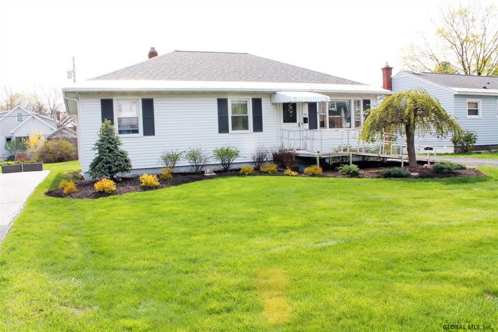 198 Hollywood Ave, Albany, NY 12209 - photo 1