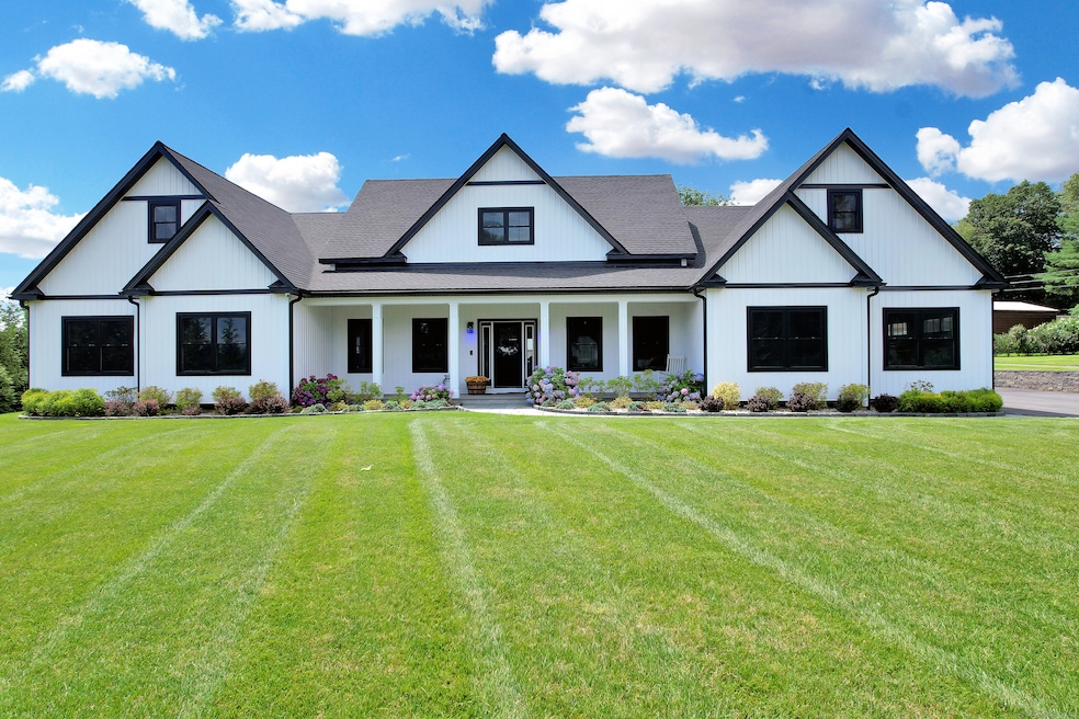 338 Town Line Rd, Southington, CT 06489 - photo 1