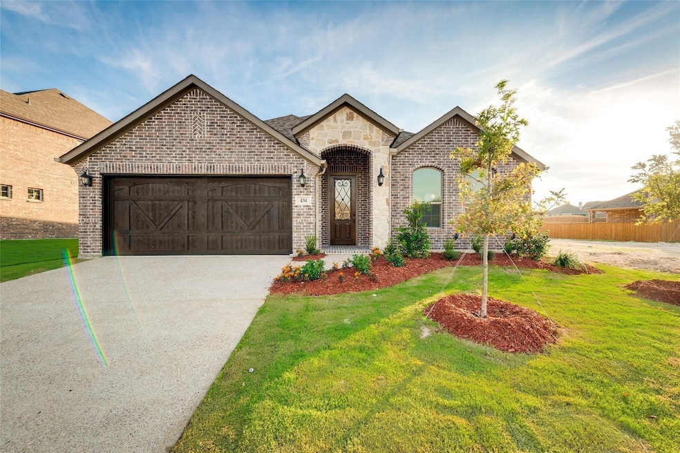 434 Bentley Dr, Midlothian, TX 76065 - photo 1