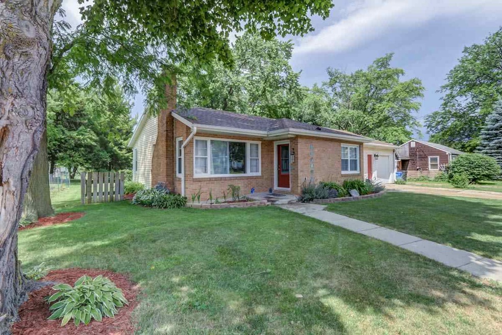 223 Church St, Brooklyn, WI 53521 - photo 1