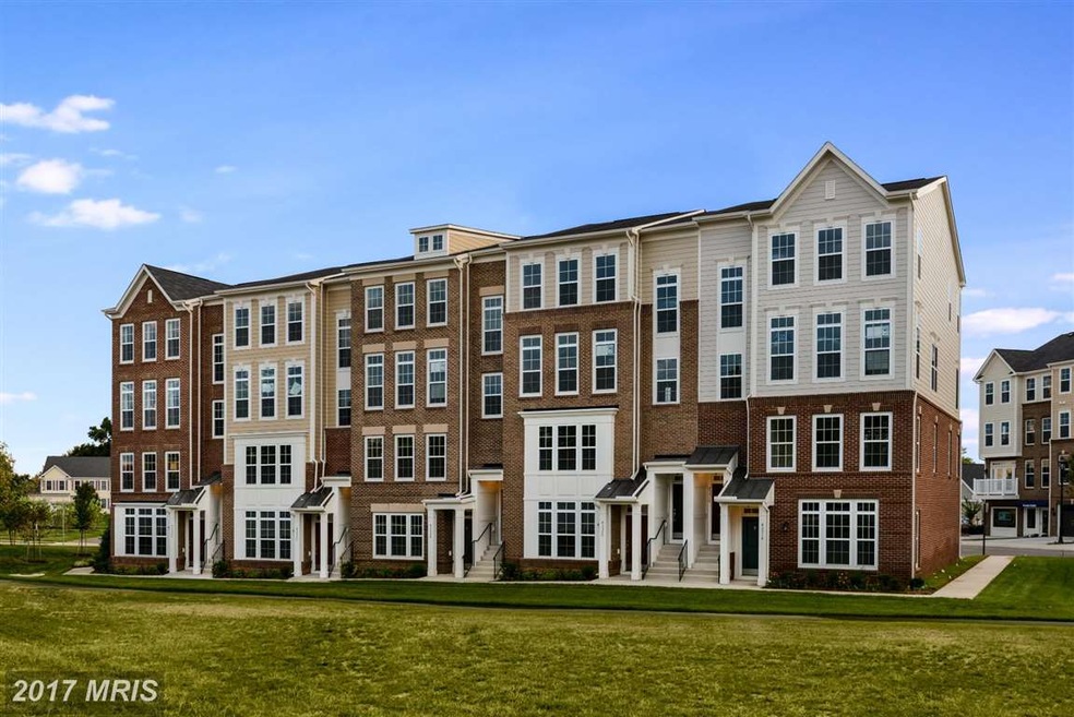 43505 Town Gate Square, Chantilly, VA 20152 - photo 1