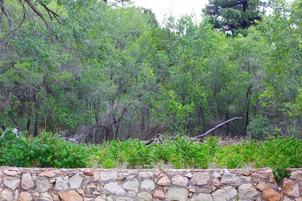 700 N Adams Place, Show Low, AZ 85901 - photo 1