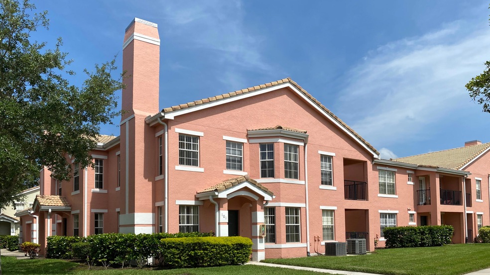118 SW Peacock Blvd unit 101, Port Saint Lucie, FL 34986 - photo 1