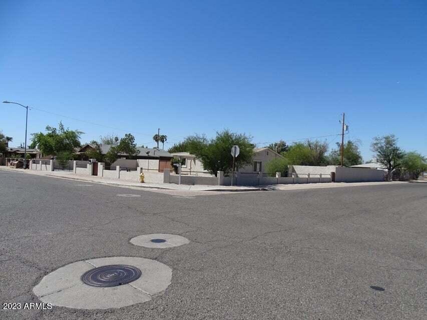 6544 N 52nd Dr, Glendale, AZ 85301 - photo 1