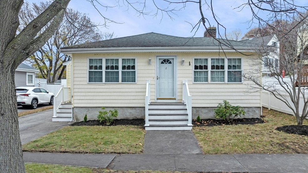 2 Hillside Ave, Salem, MA 01970 - photo 1