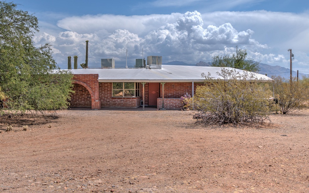 Burnt Adobe Home with Views