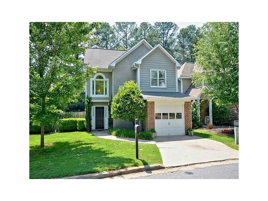 Exterior Front. CLICK the HomeScenes.com Virtual T