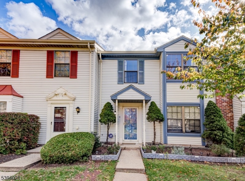 75 Pear Tree Ln unit 10C, Franklin Park, NJ 08823 - photo 1