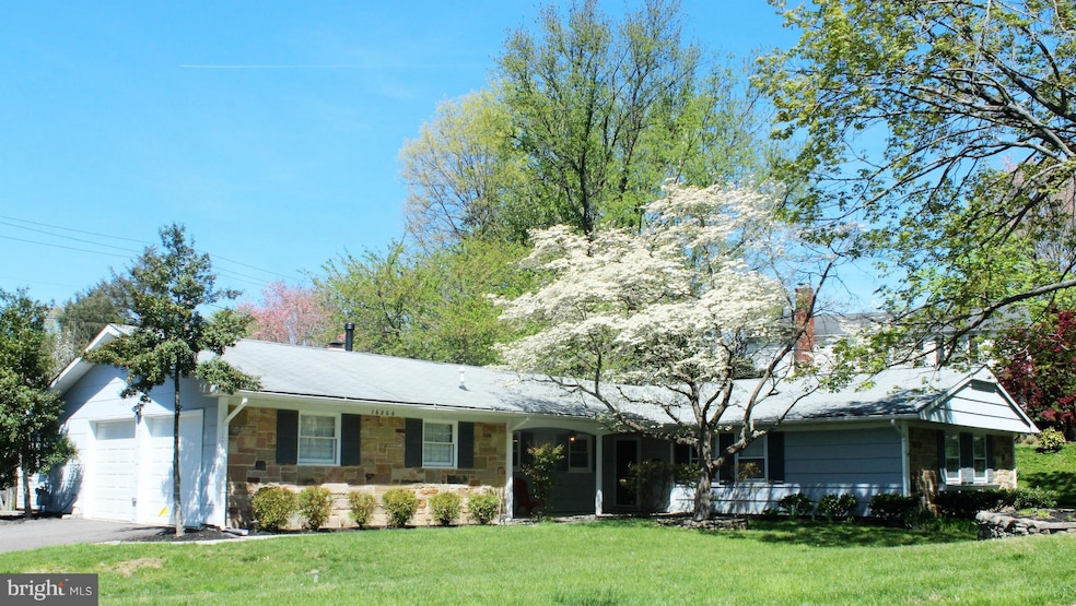 16206 Penn Manor Ln, Bowie, MD 20716 - photo 1