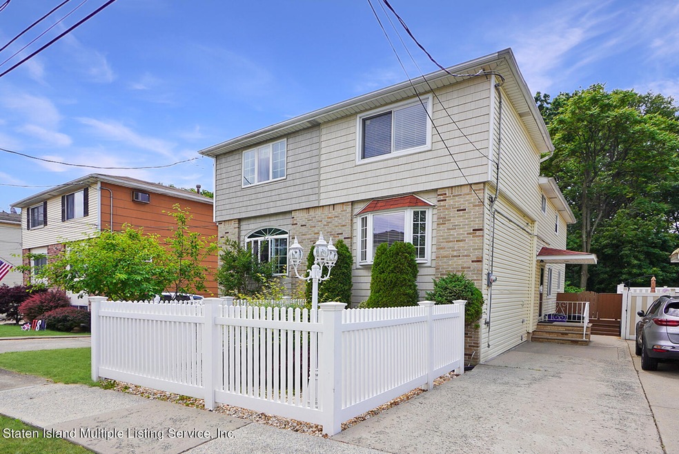 5 Clove Way, Staten Island, NY 10301 - photo 1