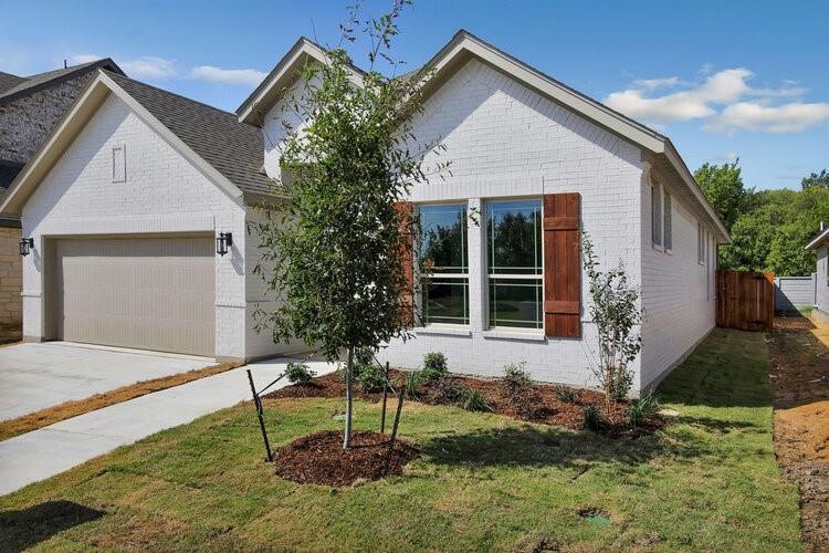 501 Adams Dr, Weatherford, TX 76086 - photo 1