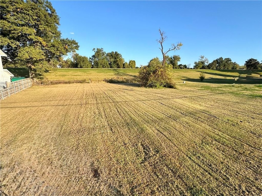 15586 River Rd, Hahnville, LA 70057 - photo 1