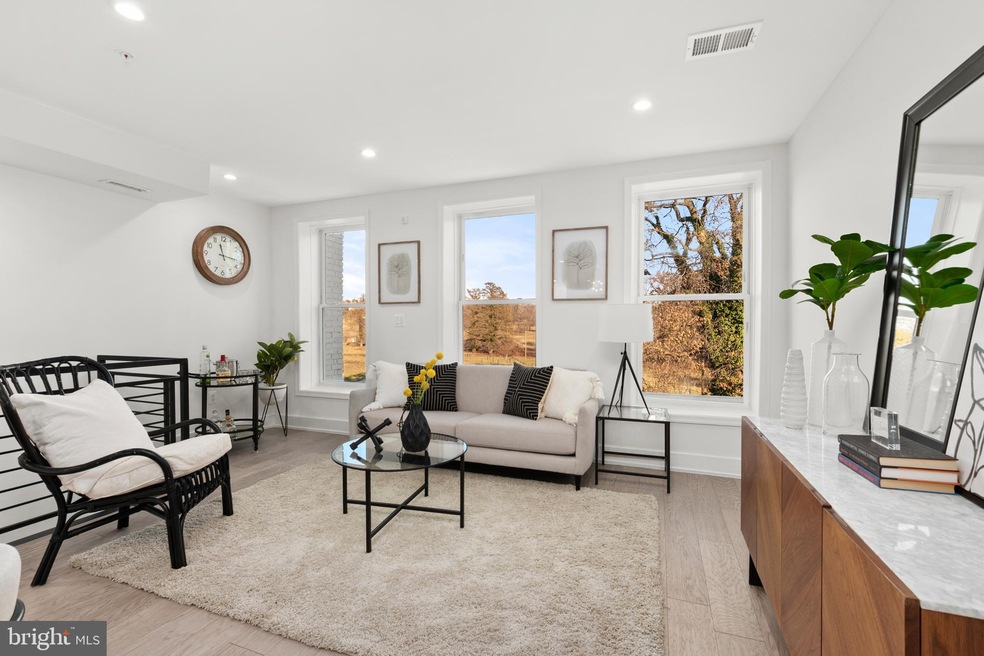 3602 Park Place NW unit 2, Washington, DC 20010 - photo 1