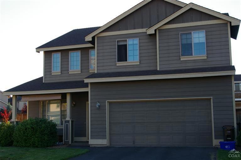 1305 NW 17th St, Redmond, OR 97756 - photo 1