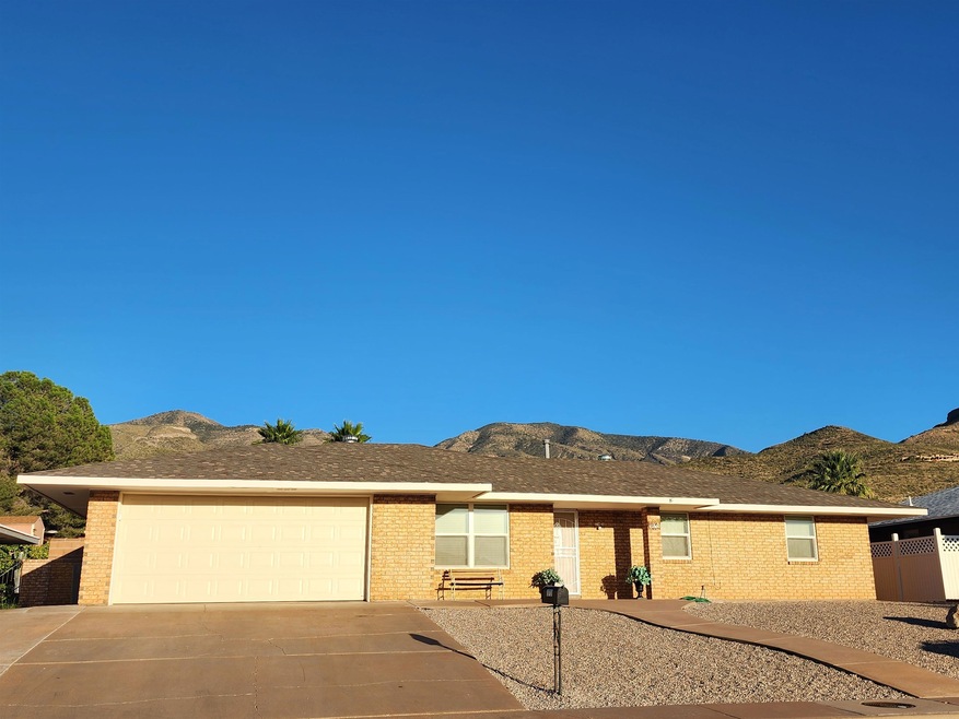 408 Sundial Ave, Alamogordo, NM 88310 - photo 1