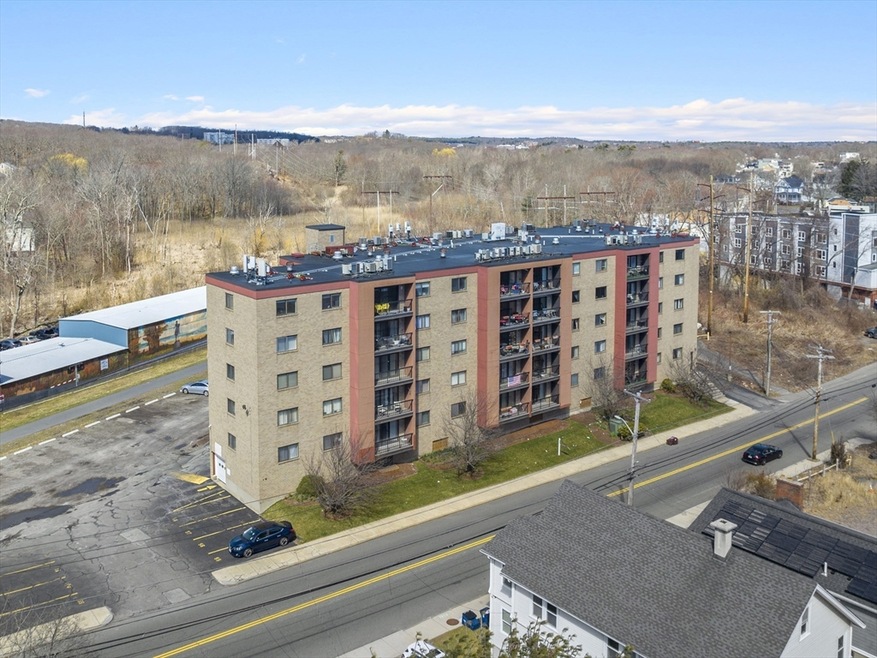 292 Salem St unit 204, Revere, MA 02151 - photo 1