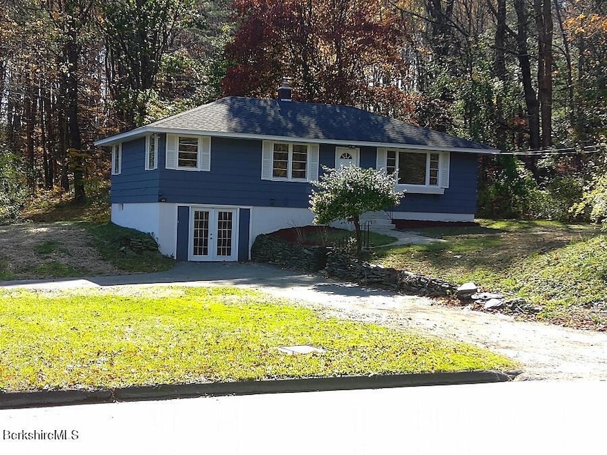 263 Barker Rd, Pittsfield, MA 01201 - photo 1