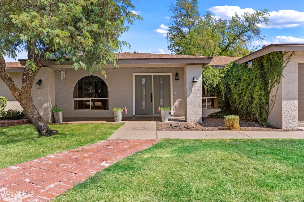 1745 N Ashbrook Cir, Mesa, AZ 85213 - photo 1