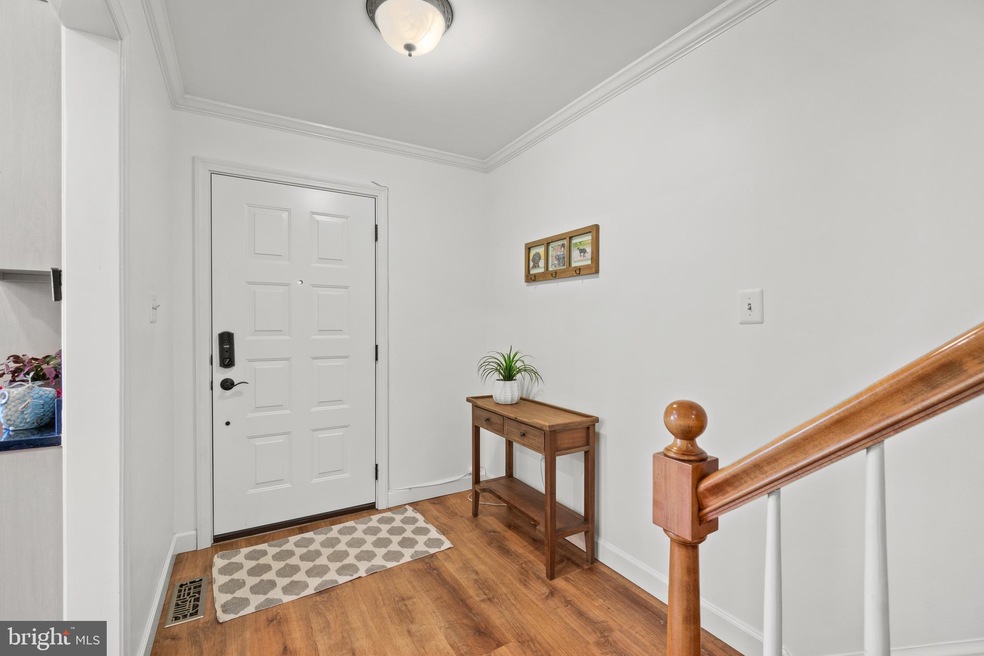 6010 Morgan Ct, Alexandria, VA 22312 - photo 1