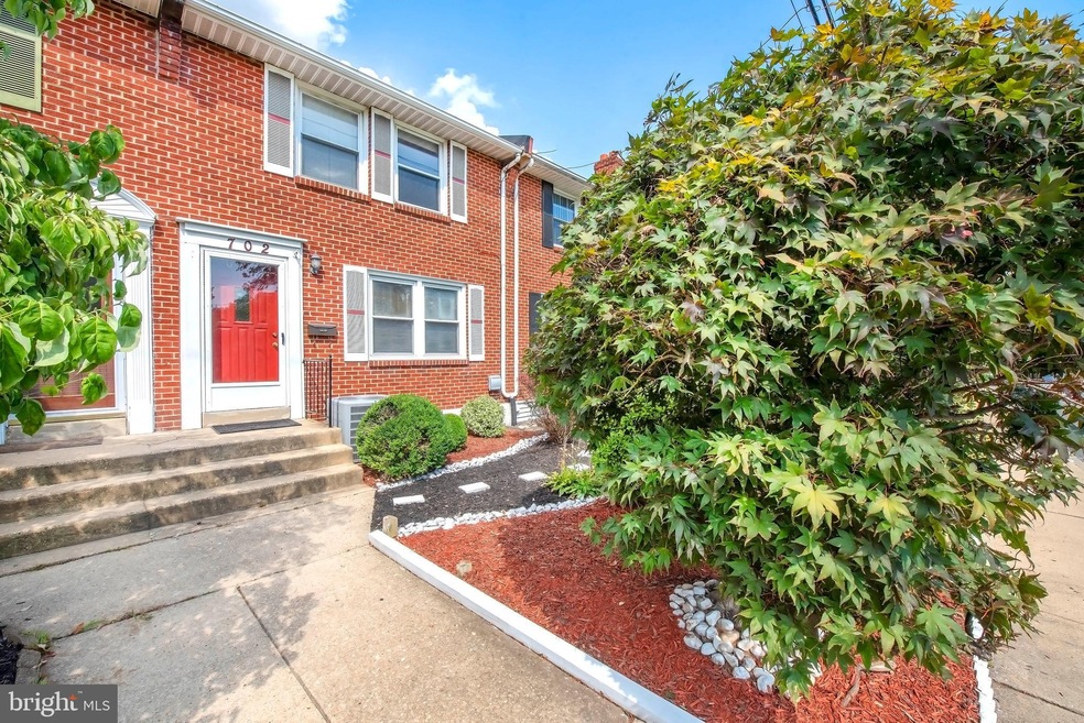 702 N Dupont Rd, Wilmington, DE 19804 - photo 1