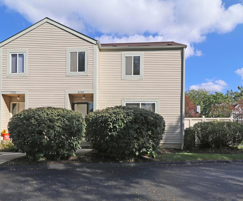 3-level townhouse condo