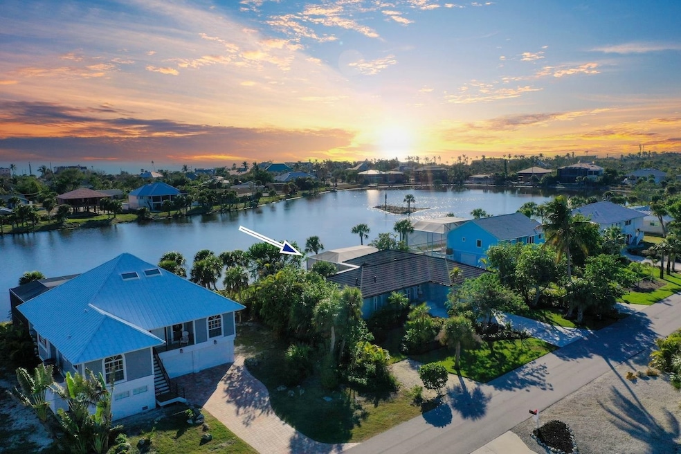 For Sale $1,368,000 • Co-Listing Agent