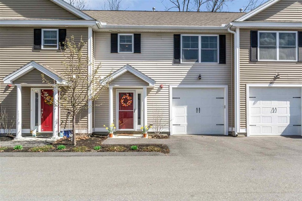 75 Deerwood Dr unit B, Nashua, NH 03063 - photo 1