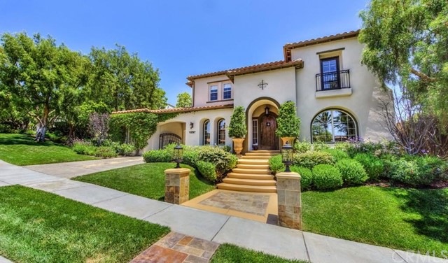 AMAZING LOCATION & CURB APPEAL* This Highly Upgrad