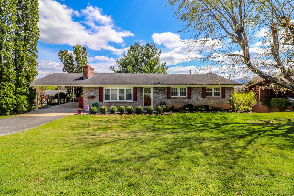 609 Southview Dr, Johnson City, TN 37601 - photo 1