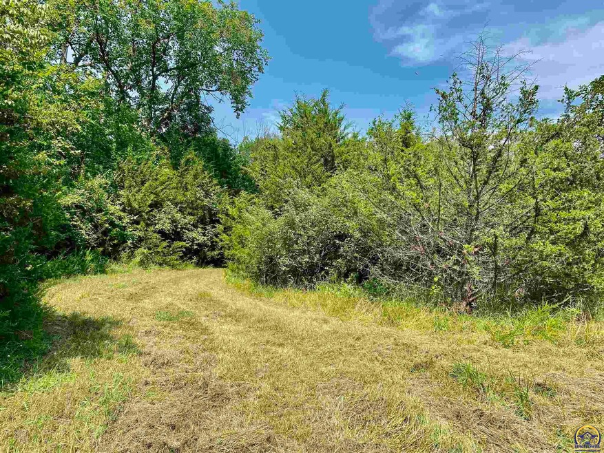 9560 T Rd, Hoyt, KS 66440 - photo 1