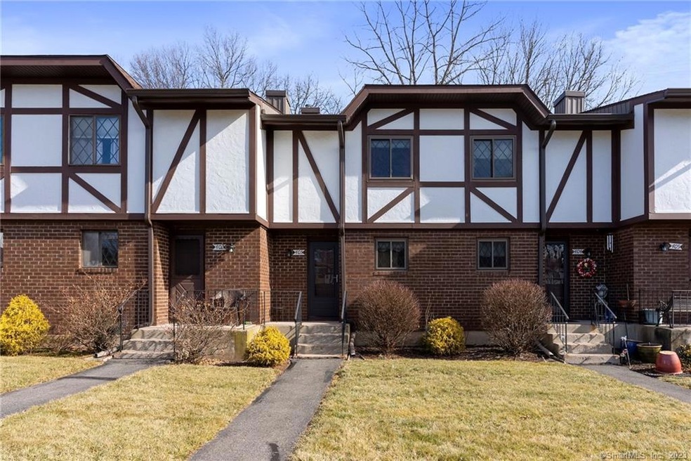 403 Cedar Hollow Dr unit 403, Rocky Hill, CT 06067 - photo 1