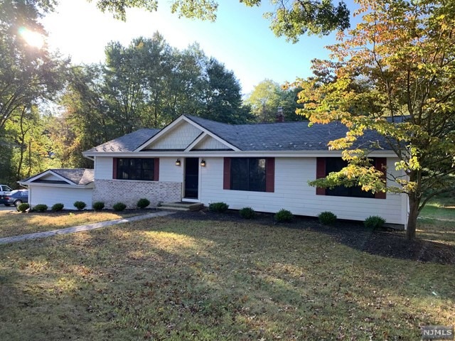 5 Little Brook Rd, Old Tappan, NJ 07675 - photo 1