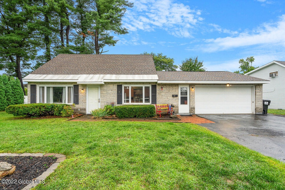 1121 Outer Drive