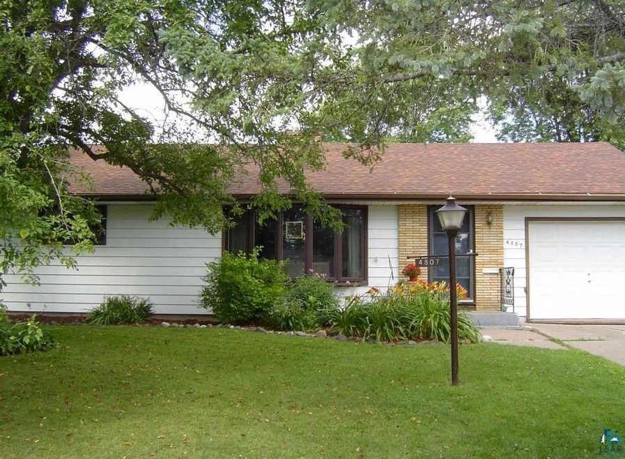 4807 Colorado St, Duluth, MN 55804 - photo 1