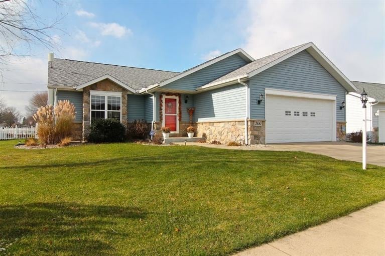 200 Whispering Blvd, La Porte, IN 46350 - photo 1