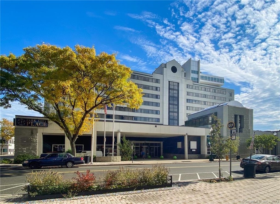 1070 E Main St unit 303, Bridgeport, CT 06608 - photo 1