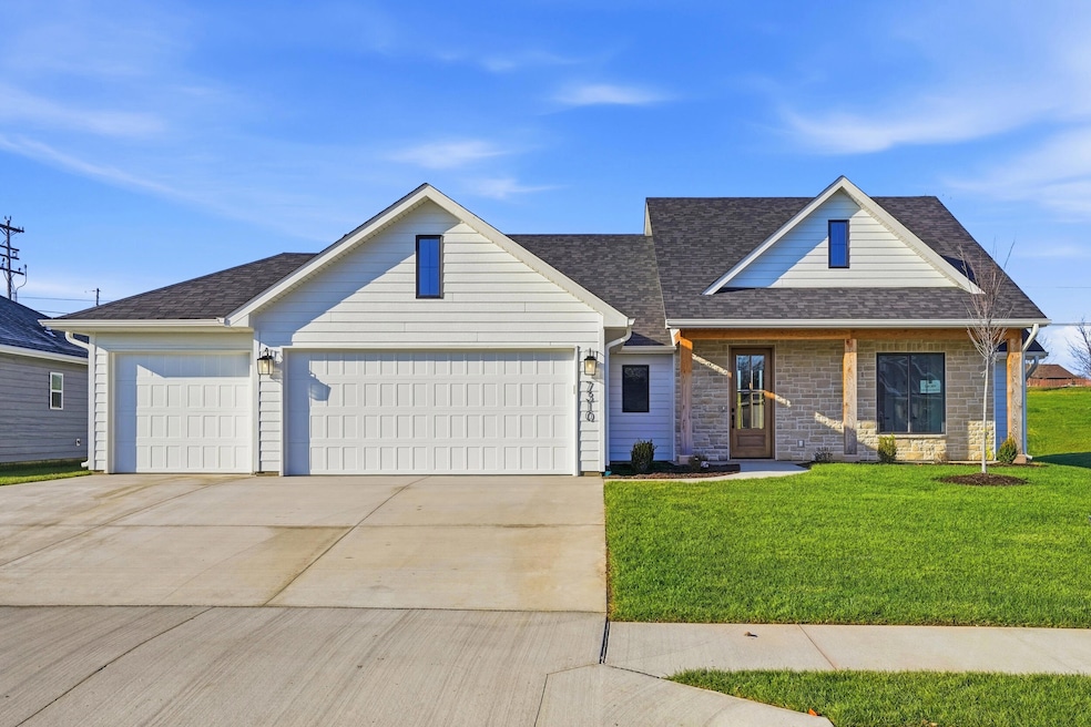 7310 W Golden Willow Dr, Columbia, MO 65202 - photo 1