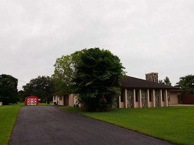 17601 SW 65th Ct, Southwest Ranches, FL 33331 - photo 1