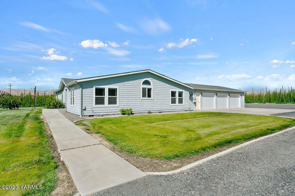 1305FaucherRd-1