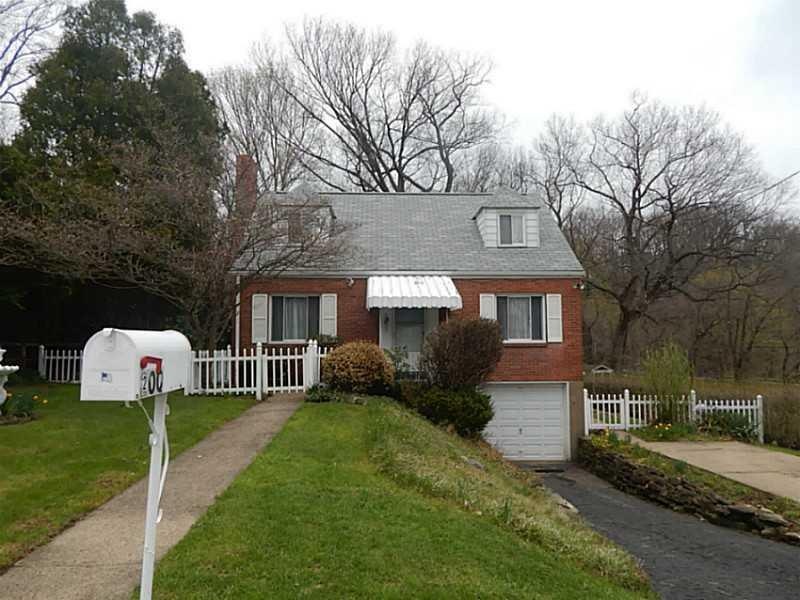 Exterior Front. 3 bedroom home is a great, conveni