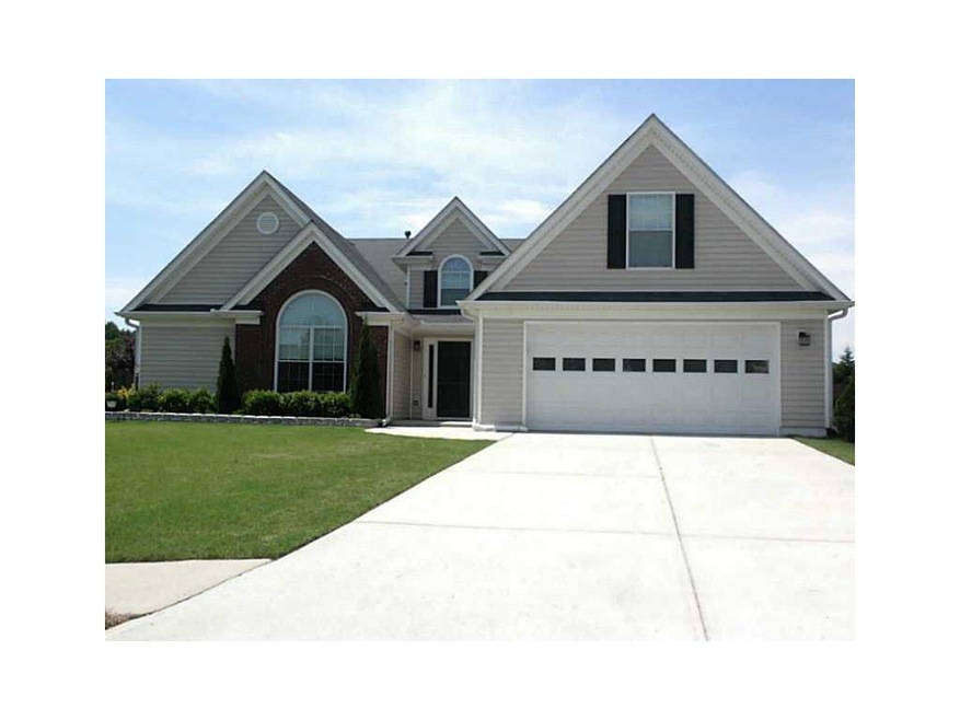 Exterior Front. Level large driveway in a culdesac