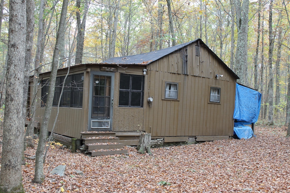 121 Outlet Rd, Dingmans Ferry, PA 18328 - photo 1