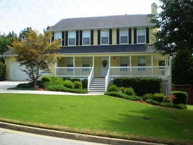 Exterior Front. Two story home with 3 bedrooms, 2 