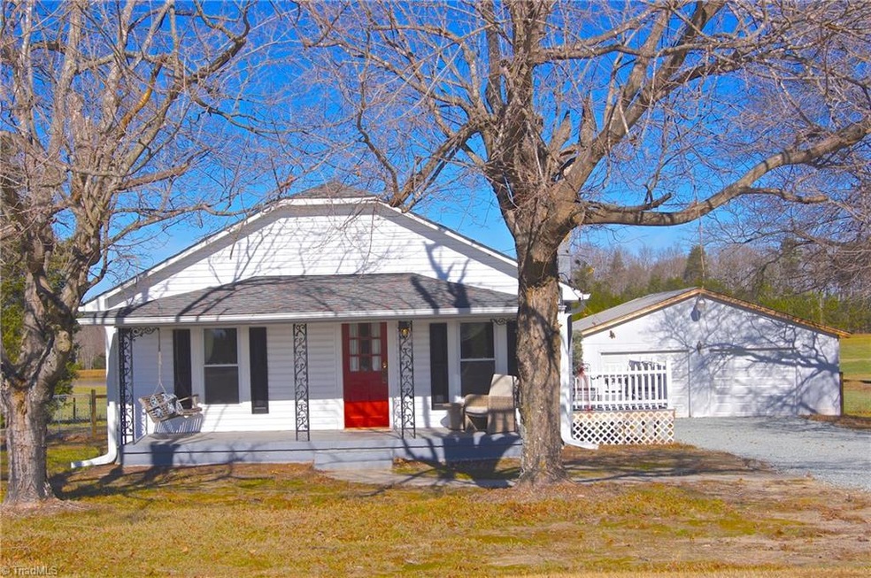 2450 Mccray Rd, Burlington, NC 27217 - photo 1