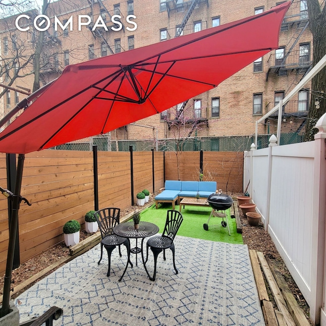 Sold $1,750,000 • Co-Listing Agent