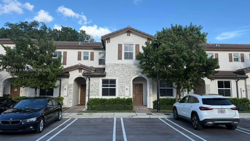 For Sale $520,000 • Co-Listing Agent